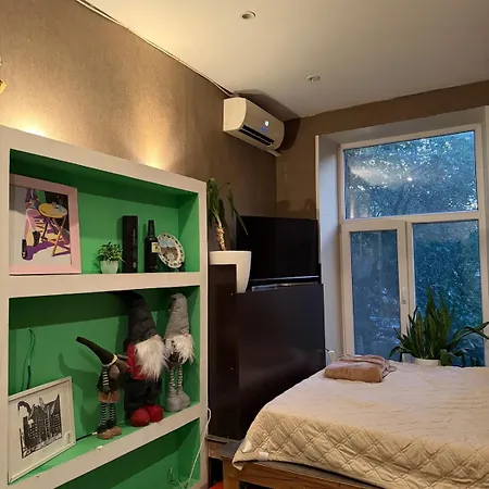 A In A Communal Near The Railway Station Apartment Odesa